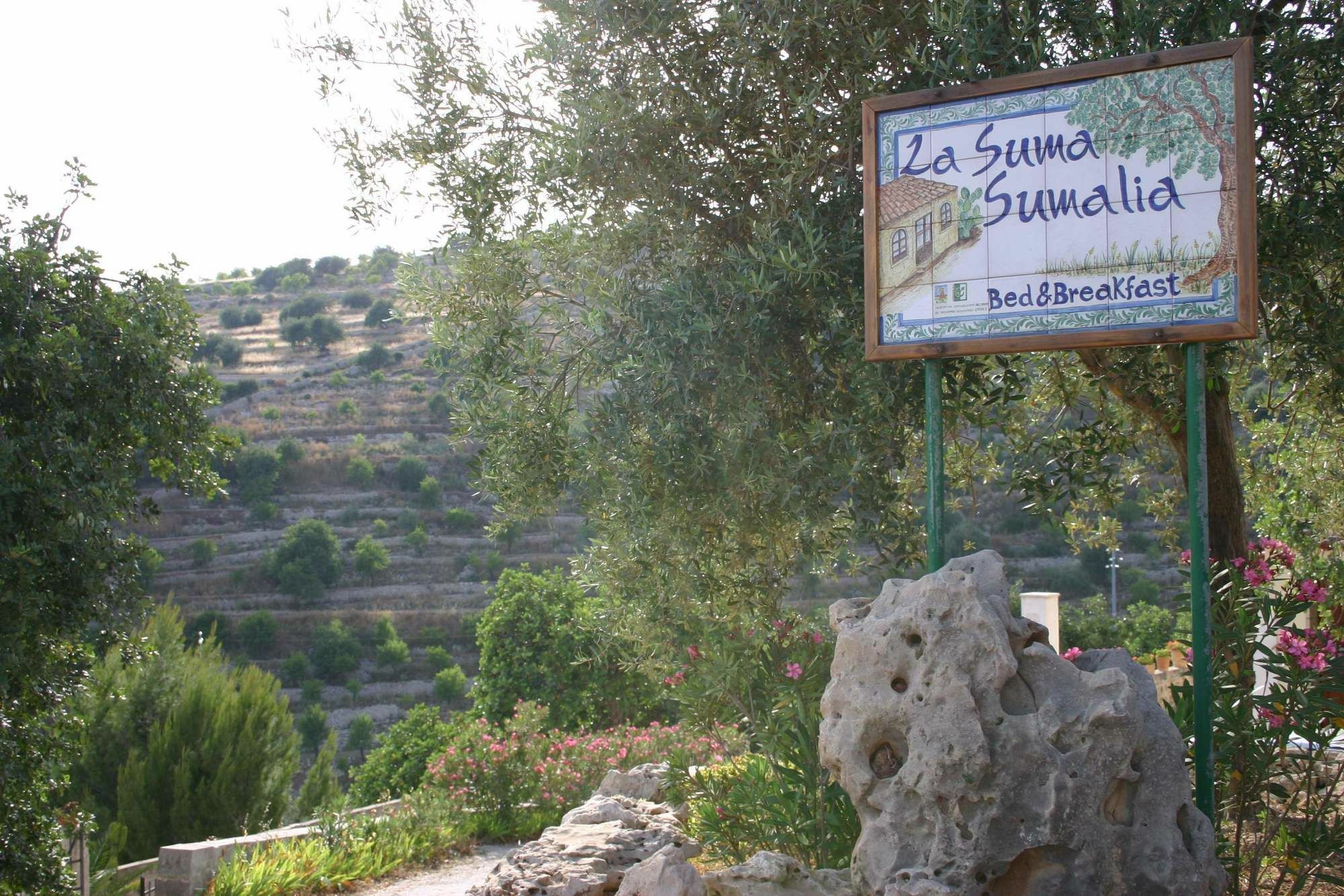 La Suma Sumalia Bed and Breakfast Noto Exteriör bild